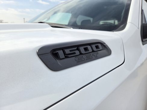 Used 2025 RAM 1500 Classic Warlock image 11