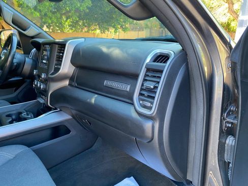 Used 2021 RAM 1500 Big Horn AWD/4WD image 45