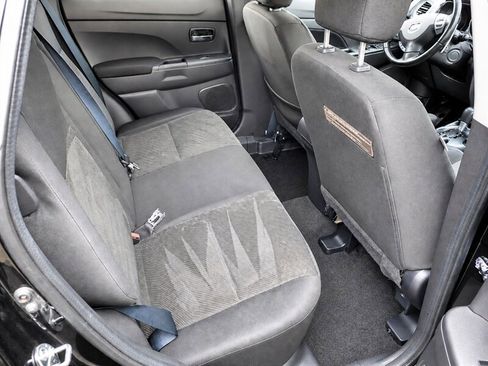 Used 2013 Mitsubishi Outlander Sport SE AWD/4WD image 22