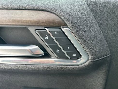 Used 2024 Chevrolet Silverado 2500 High Country w/ Technology Package image 28