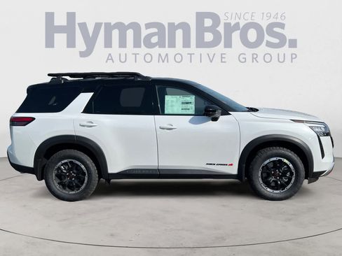New 2026 Nissan Pathfinder Rock Creek AWD/4WD image 2