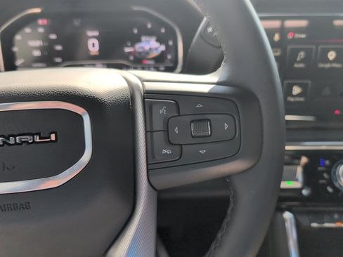 Used 2025 GMC Sierra 2500 Denali w/ Denali Reserve Package AWD/4WD image 20