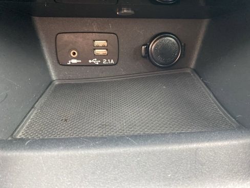 Used 2022 Subaru Forester Premium AWD/4WD image 37