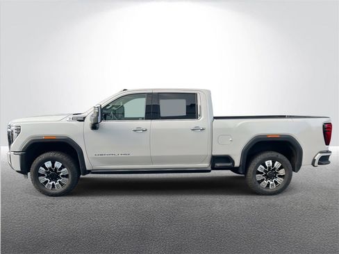 Certified 2025 GMC Sierra 2500 Denali w/ Denali Reserve Package image 3