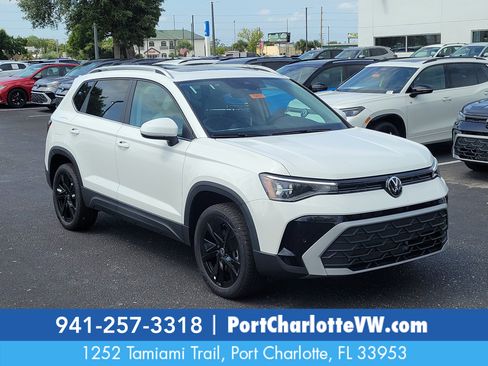 New 2026 Volkswagen Taos SE FWD image 1