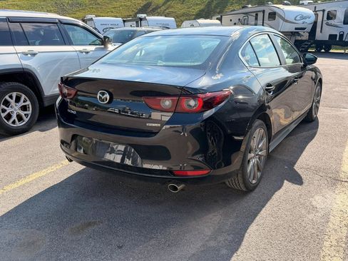 Used 2023 MAZDA MAZDA3 s FWD image 2