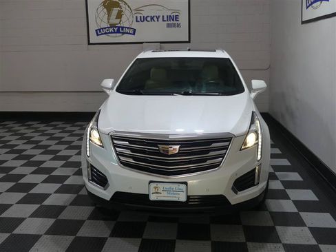 Used 2017 Cadillac XT5 Luxury AWD/4WD image 3
