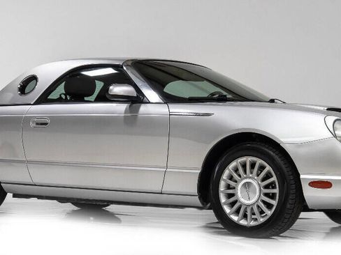 Used 2005 Ford Thunderbird Deluxe image 1