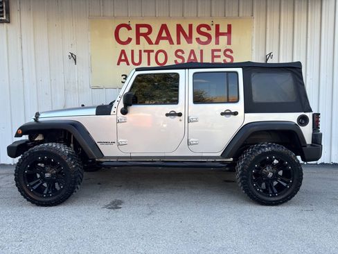 Used 2008 Jeep Wrangler Unlimited X RWD image 5