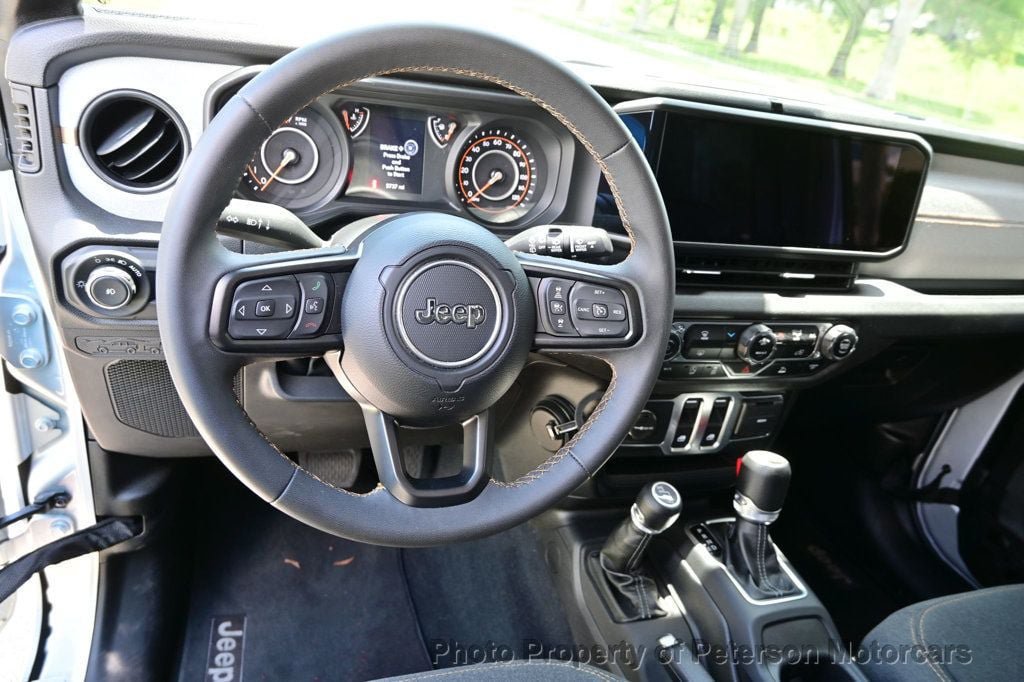 Used 2024 Jeep Wrangler Sport AWD/4WD image 4