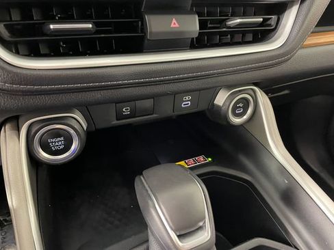 Used 2024 Toyota Grand Highlander FWD image 8