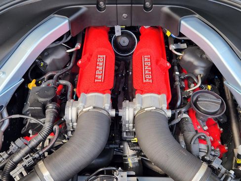 Used 2022 Ferrari Roma Base image 42