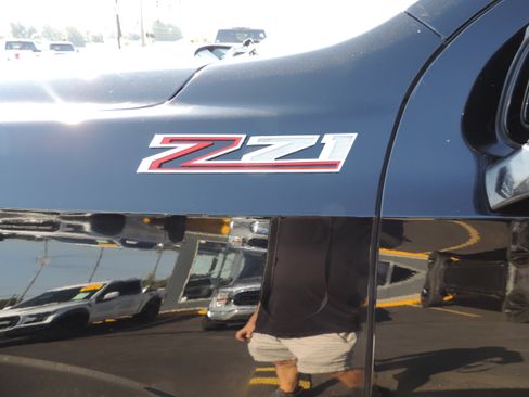 Used 2021 Chevrolet Tahoe Z71 w/ Rear Media and Nav Package image 25