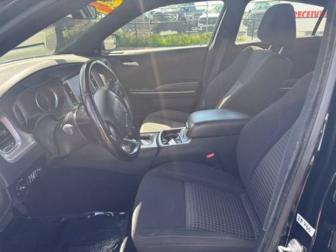 Used 2023 Dodge Charger SXT RWD image 13