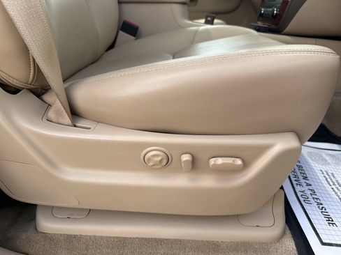 Used 2013 Chevrolet Suburban LTZ AWD/4WD image 43
