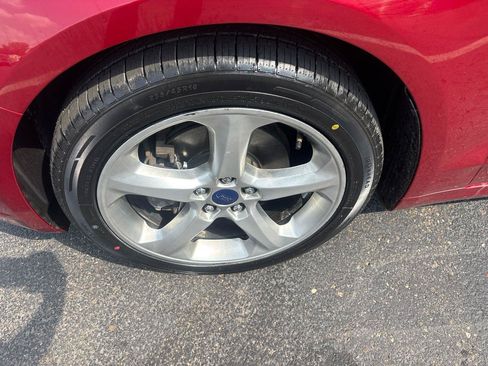 Used 2016 Ford Fusion SE w/ Equipment Group 201A AWD/4WD image 29