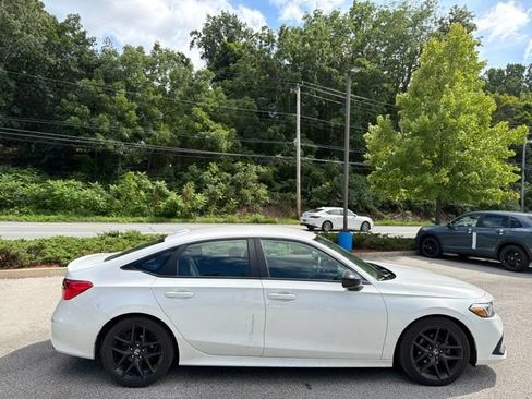 Used 2023 Honda Civic Sport image 11