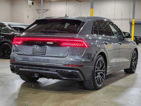 Used 2022 Audi Q8 Prestige image 8
