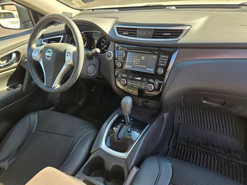 Used 2014 Nissan Rogue SV w/ SV Premium Package AWD/4WD image 10
