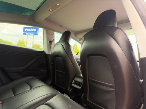 Used 2019 Tesla Model 3 Long Range AWD/4WD image 23