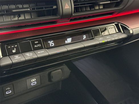 Certified 2025 Toyota Prius Plug-In Hybrid FWD image 26