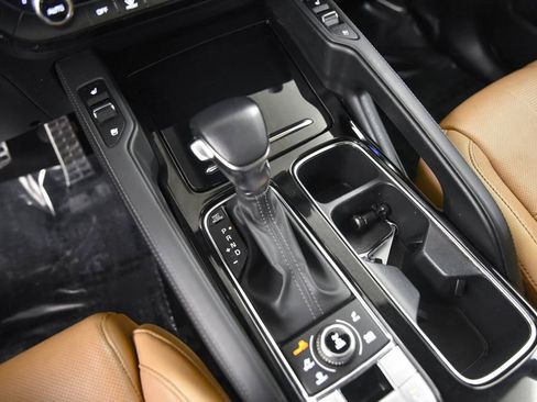 Used 2022 Kia Telluride SX w/ Towing Package image 21