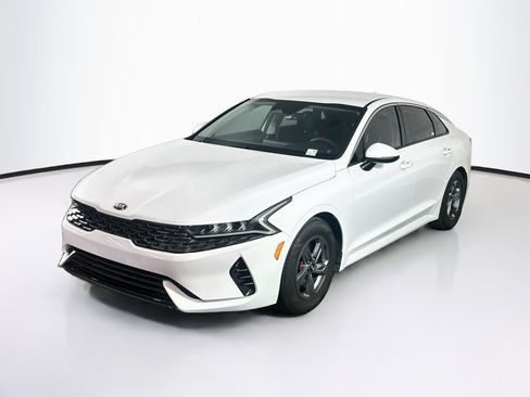 Used 2021 Kia K5 LXS AWD/4WD image 3