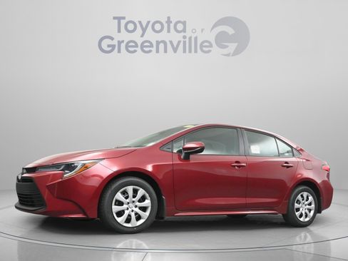 Used 2025 Toyota Corolla LE FWD image 2
