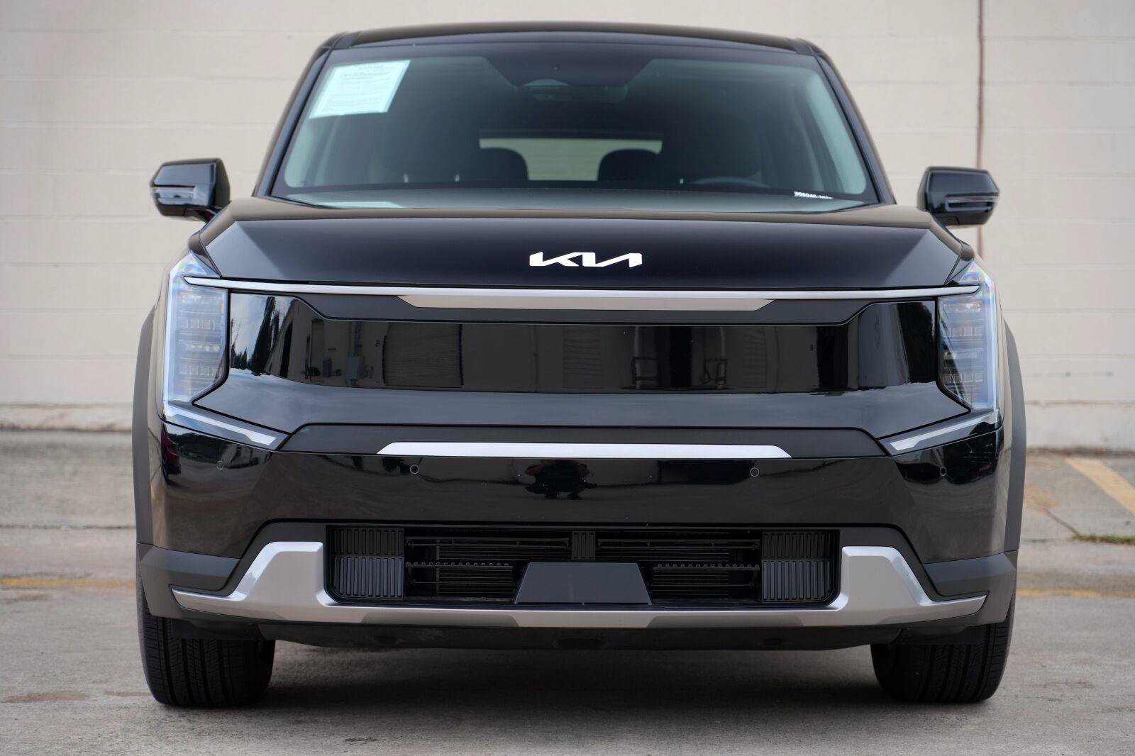 Used 2026 Kia EV9 Light RWD image 7