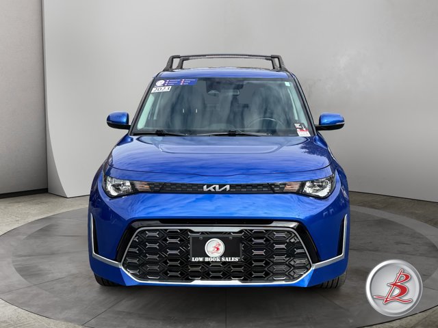 Used 2023 Kia Soul GT-Line FWD image 2