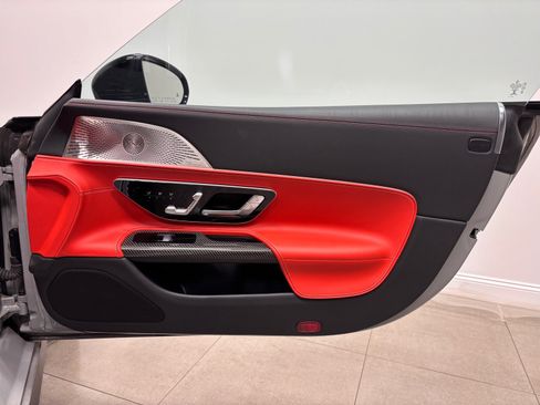 Used 2023 Mercedes-Benz SL 55 AMG 4MATIC image 30