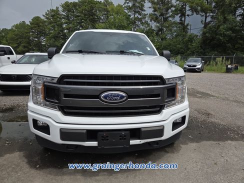 Used 2020 Ford F150 XLT w/ Equipment Group 302A Luxury AWD/4WD image 3