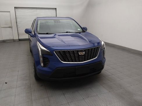 Used 2021 Cadillac XT4 Luxury w/ Cold Weather Package FWD image 14