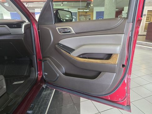 Used 2019 GMC Yukon Denali w/ Denali Ultimate Package image 16