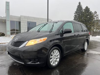 Used 2012 Toyota Sienna LE