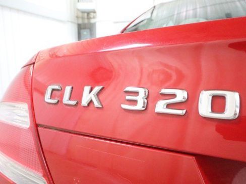 Used 2005 Mercedes-Benz CLK 320 Coupe image 19