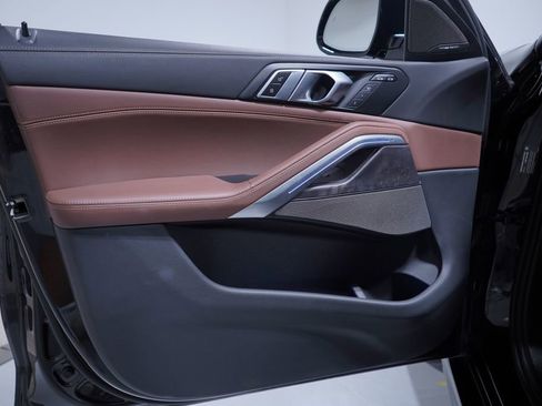 Used 2024 BMW X6 xDrive40i w/ Executive Package image 16