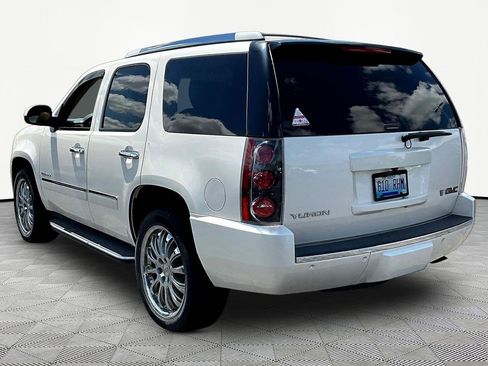 Used 2013 GMC Yukon Denali AWD/4WD image 4