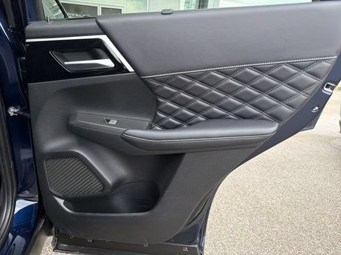Used 2024 Mitsubishi Outlander SEL AWD/4WD image 45