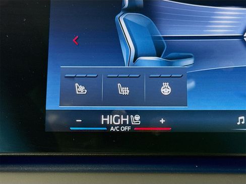 Used 2025 BMW X3 M50 w/ Premium Package image 19