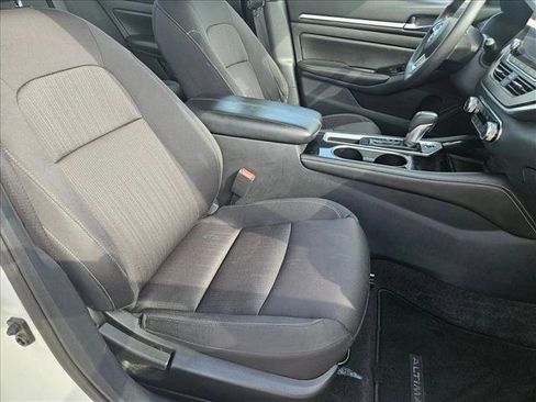 Used 2023 Nissan Altima 2.5 SV image 20