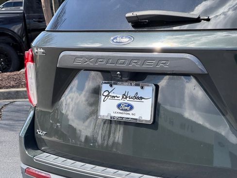 Used 2022 Ford Explorer XLT w/ Equipment Group 202A image 22