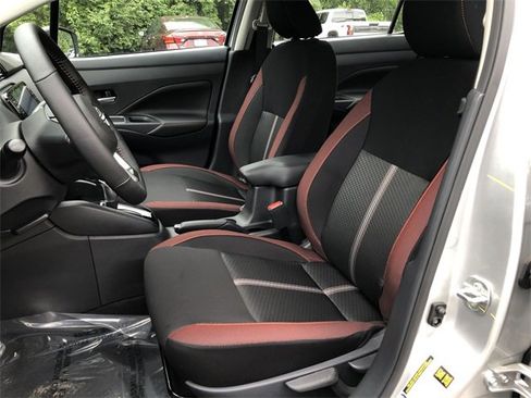 Certified 2025 Nissan Versa SR w/ Trunk Package image 19