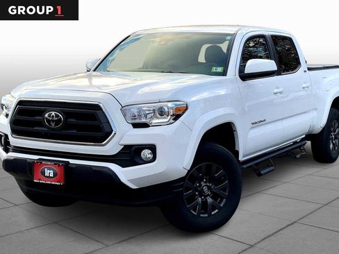 Used 2020 Toyota Tacoma SR5 image 1