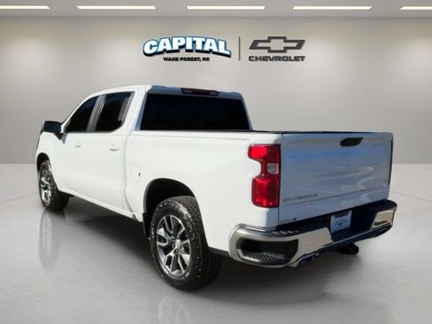 Used 2023 Chevrolet Silverado 1500 LT AWD/4WD image 3