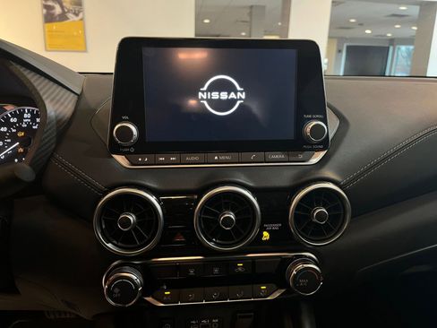 Used 2025 Nissan Sentra SV image 20