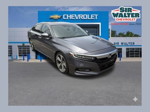 Used 2020 Honda Accord Touring image 1
