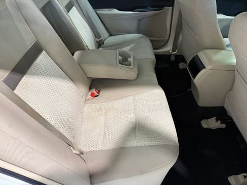 Used 2013 Toyota Camry LE FWD image 27