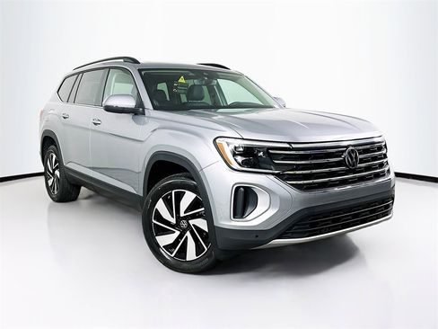 New 2026 Volkswagen Atlas SE image 1