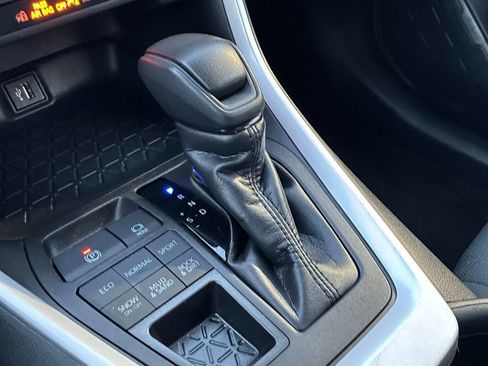 Used 2023 Toyota RAV4 XLE image 28